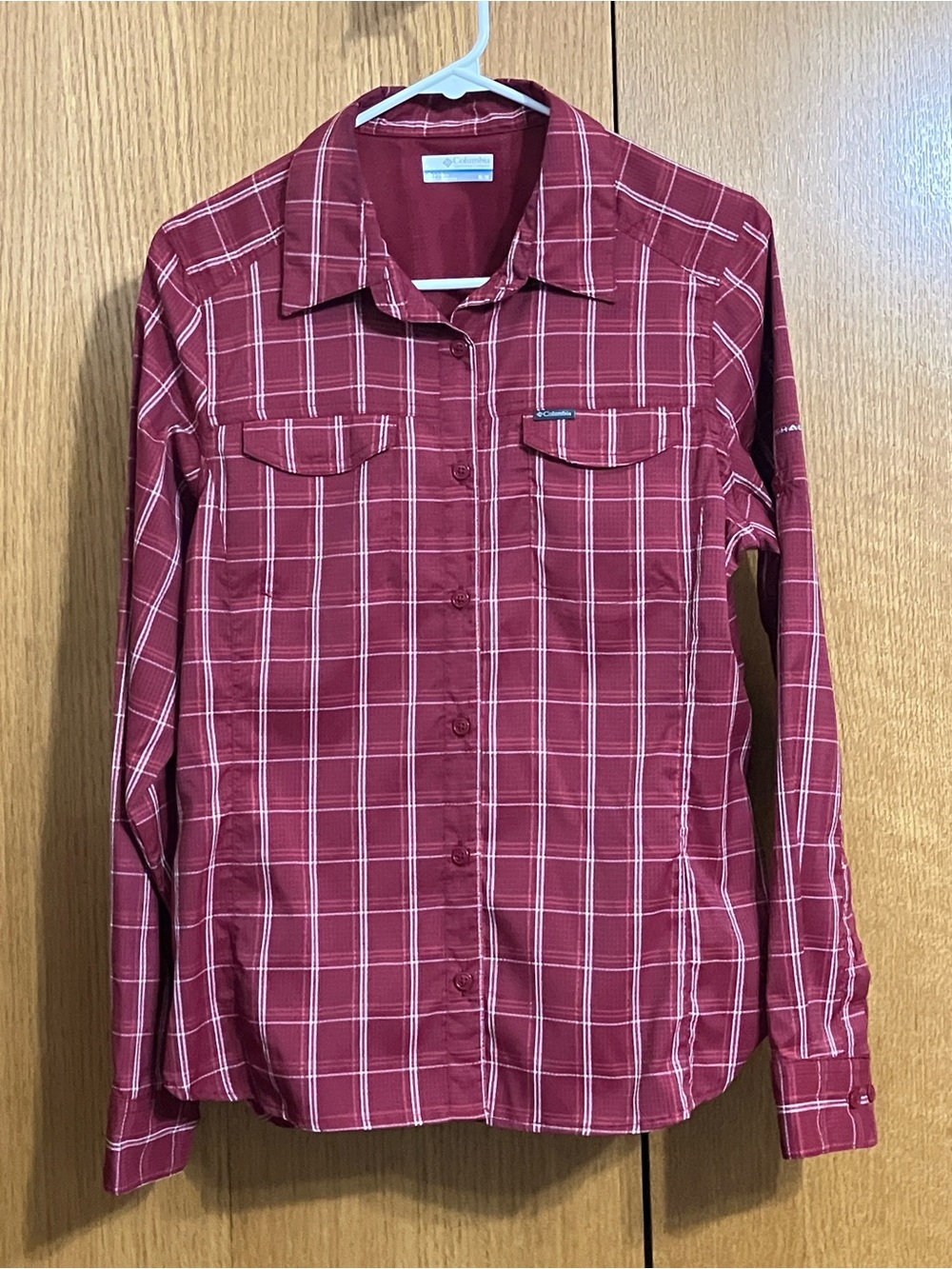 Columbia Silver Ridge Omni-Shade Women’s Red Plaid Shirt Size Medium